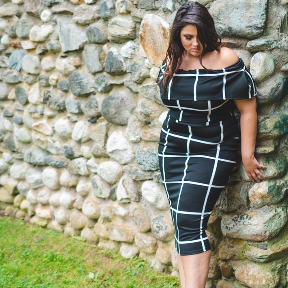 Plus Size ‘Mandy’ Two Piece Geometric Set - Picture 4 of 7